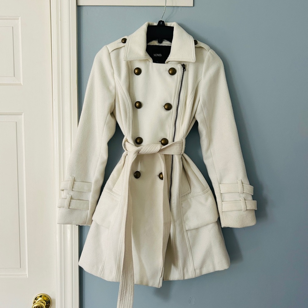 Women's White Double-Breasted Coat